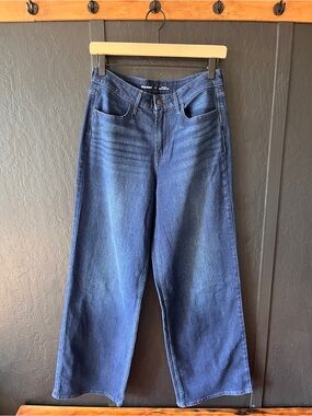 Old Navy High Rise Wow Wide Leg Jeans